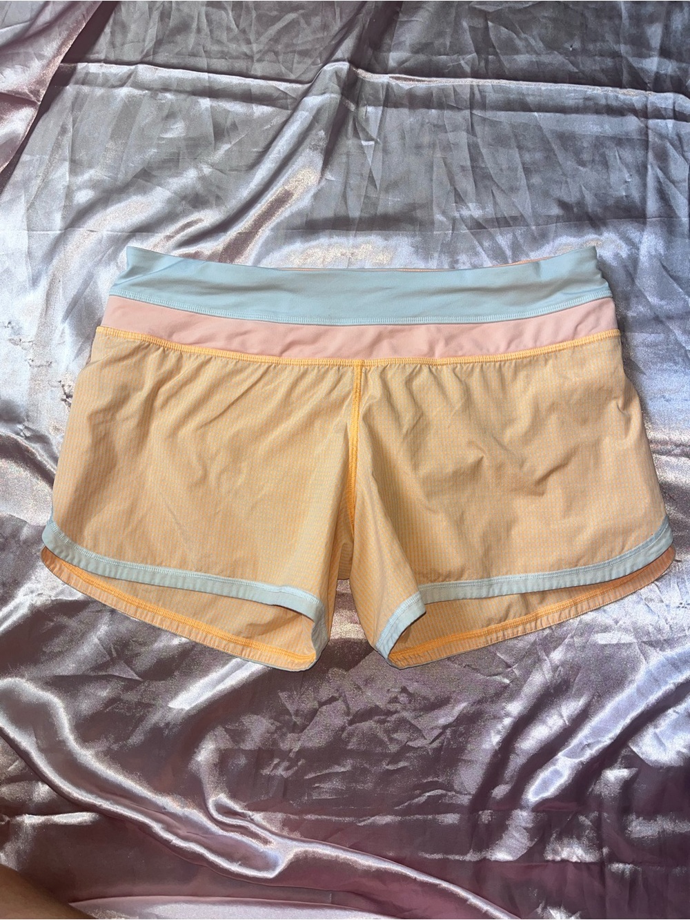 Lululemon Peach Orange Gingham Speed Up Shorts Size 8
